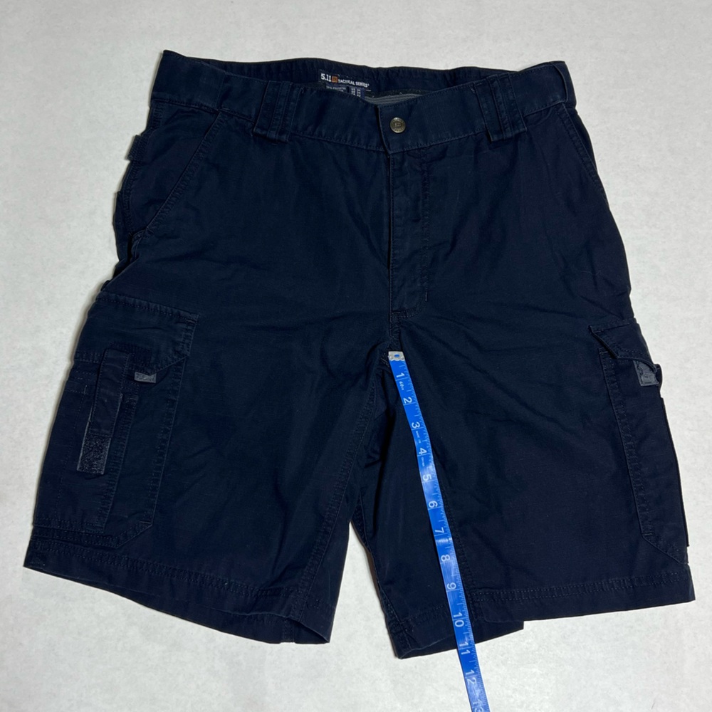 Men’s 5.11 Tactical cargo shorts size 34. - Picture 3 of 6